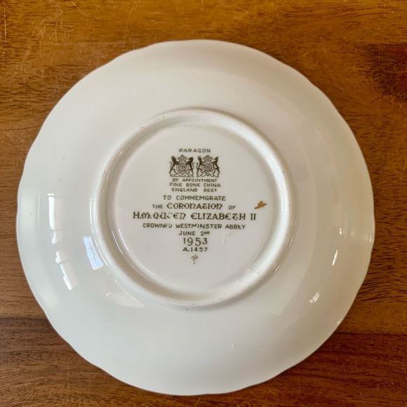RARE Queen Elizabeth ll June 2, 1953 Coronation Day Tea Cup & Saucer - Picture 8 of 11